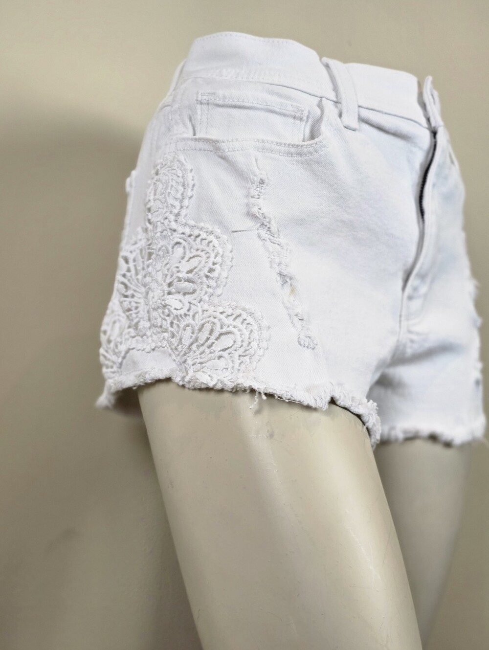 Hollister Lace-Trim Ripped White Denim High-rise Shorts W28